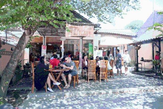 Sate Plecing Mak Lukluk